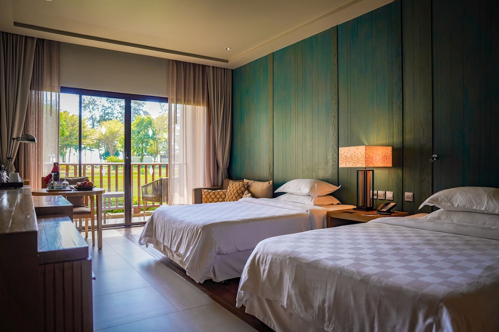 Dusit Thani Krabi Beach Resort 24