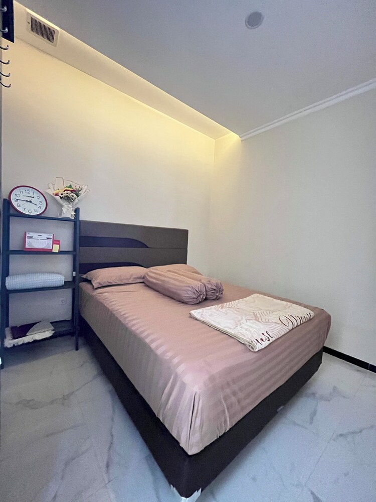 Arrayyan Executive Village Complex Batu