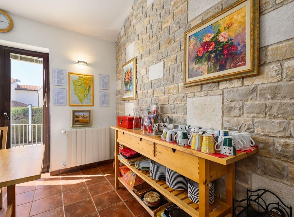 Villa in Visnjan With Private Heated Pool