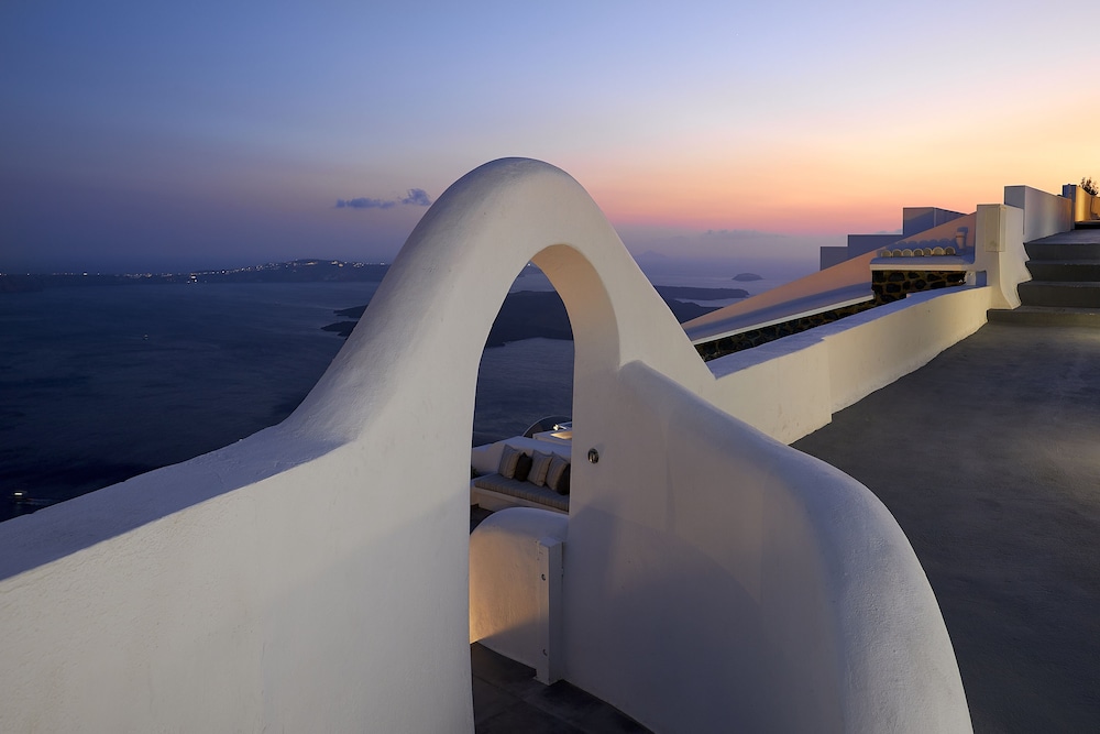 Olea Cave House