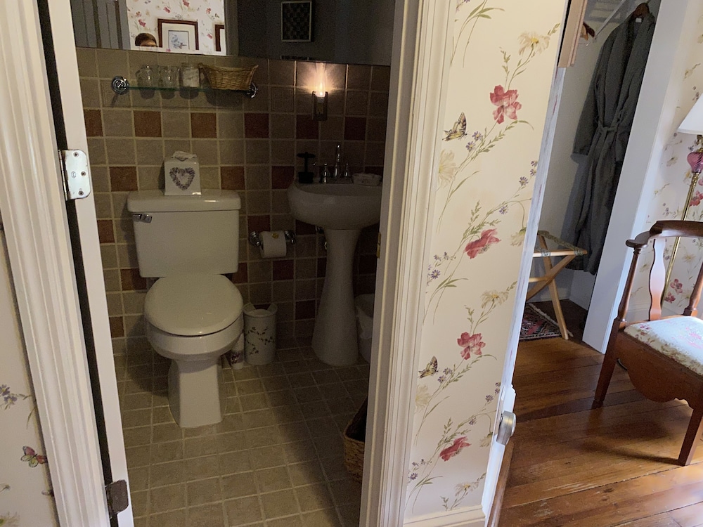 New Bern Vacations - Hanna House Bed  Breakfast - Property Image 20