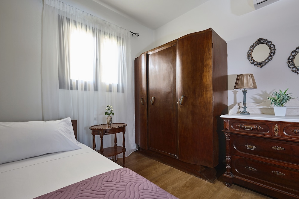 Feronia Villas photo 3