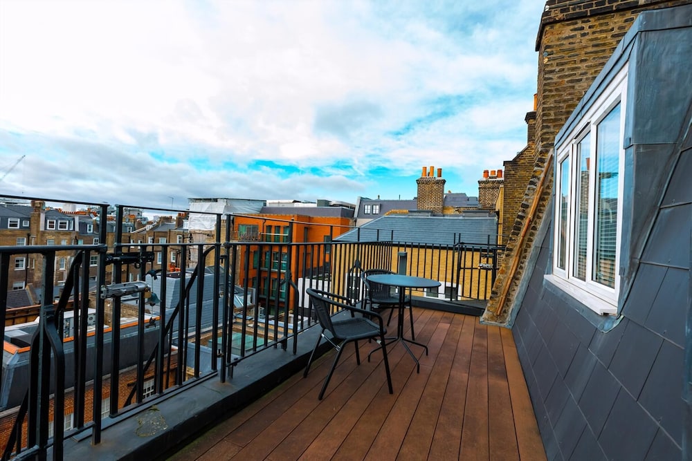 Stylish Three-bed Flat in Marylebone