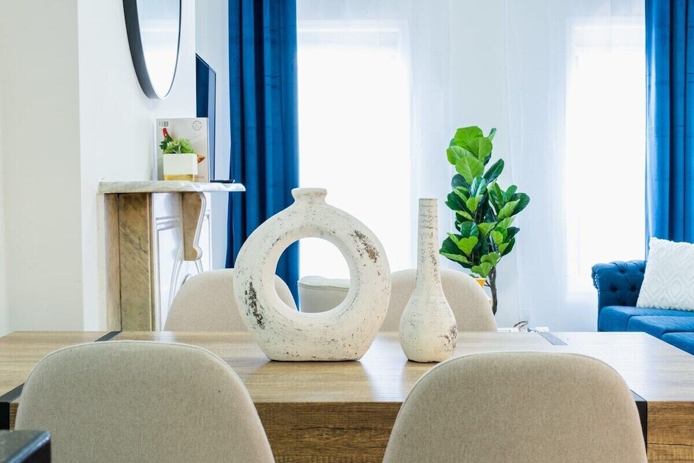 1435 UES Apartment