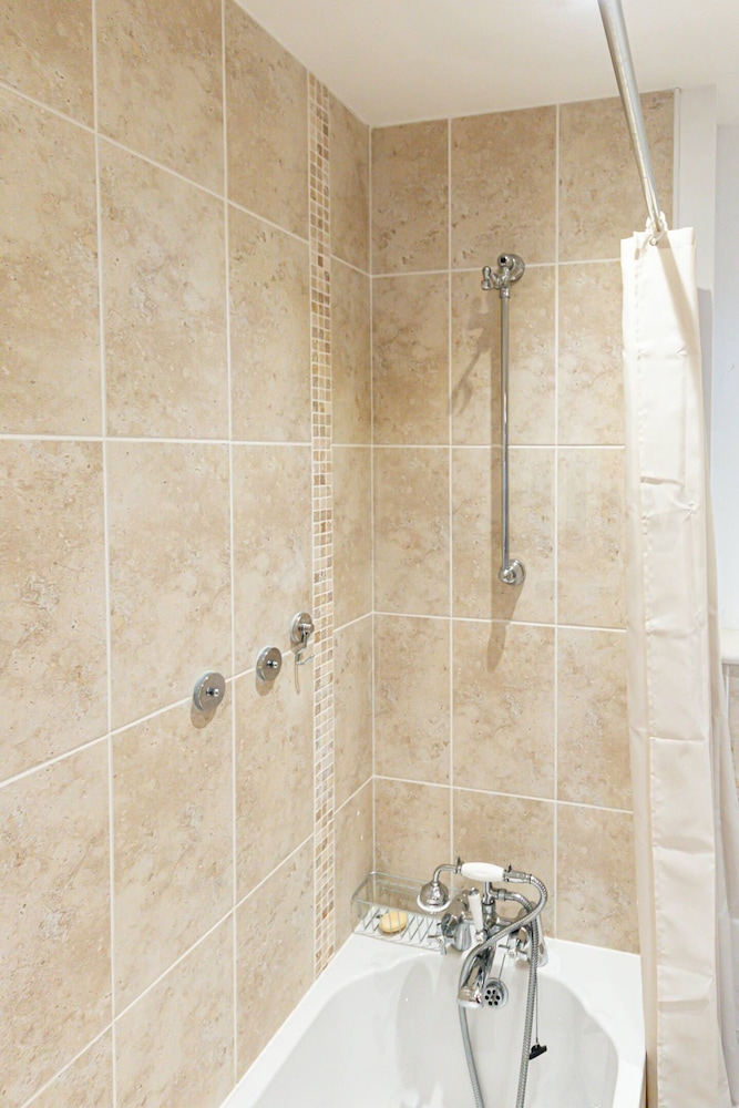 2 Bed Seapoint Birchington Escape By Adliv