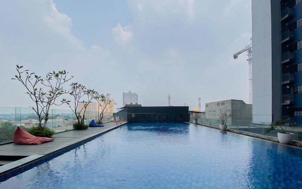 City View Studio Apartment at Evenciio Margonda