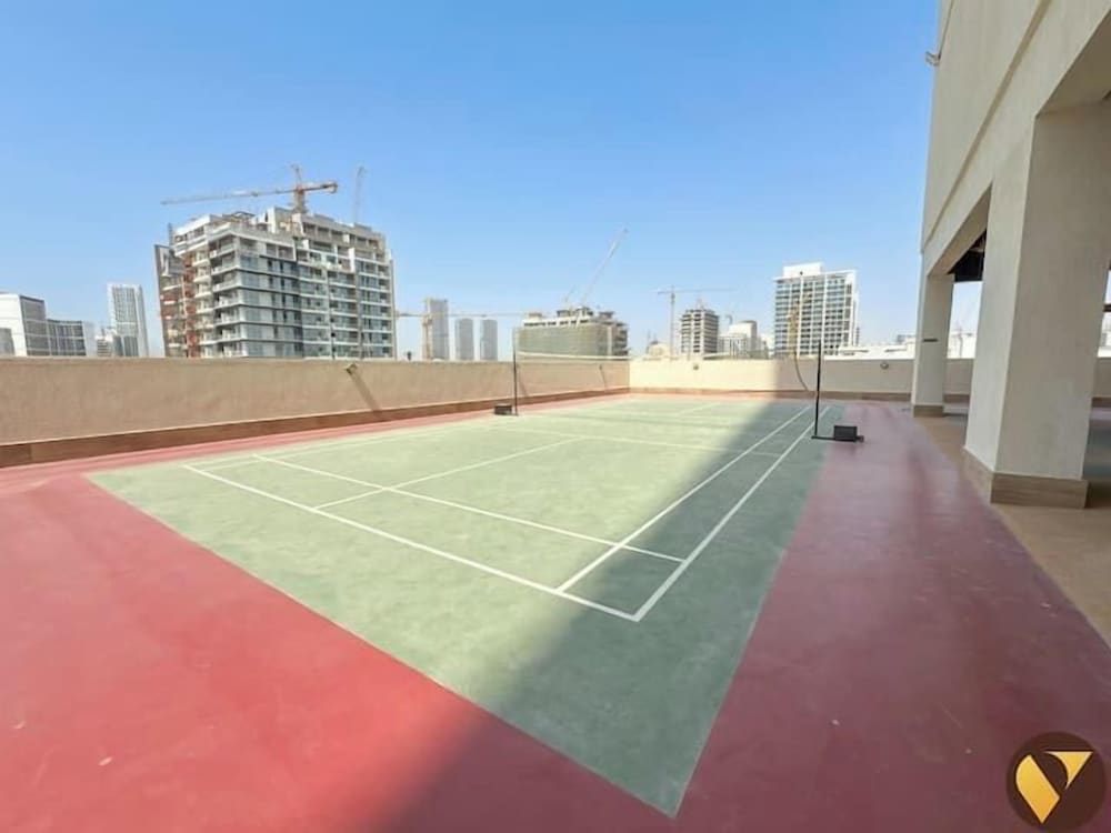 Jeewar JVC near Circle Mall rooftop Pool