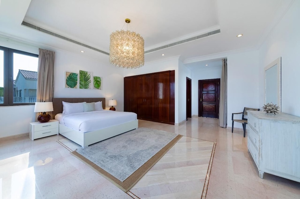 Manzil-6BR Lux Villa with Pvt Pool