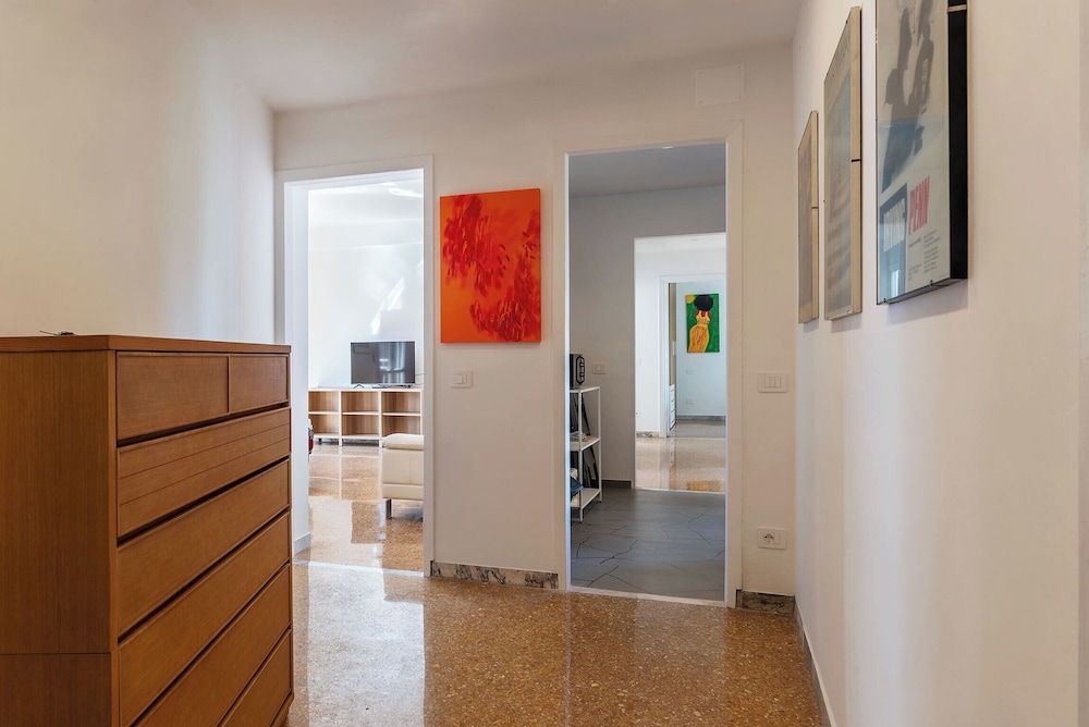 Spacious flat near to Central Rome