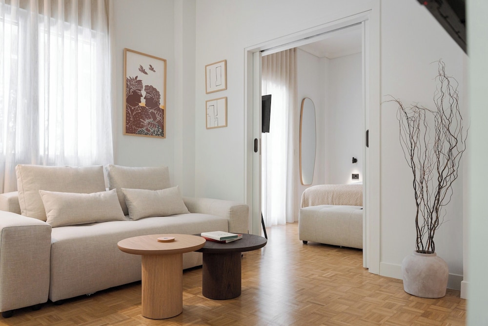 Kolonaki Athena Residence by Fineline