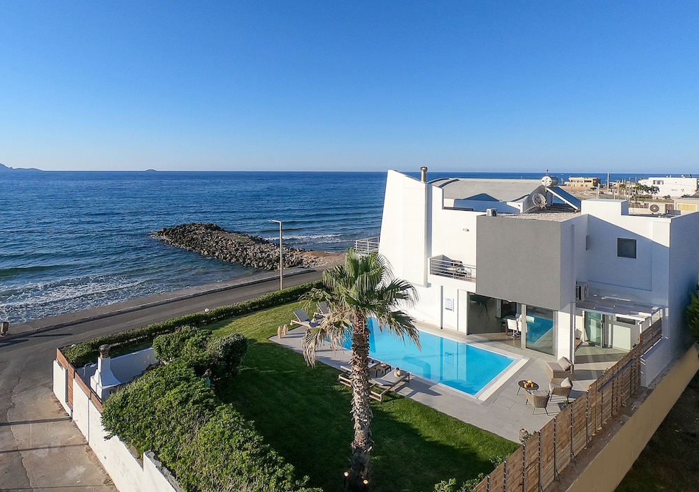 Villa Almyra