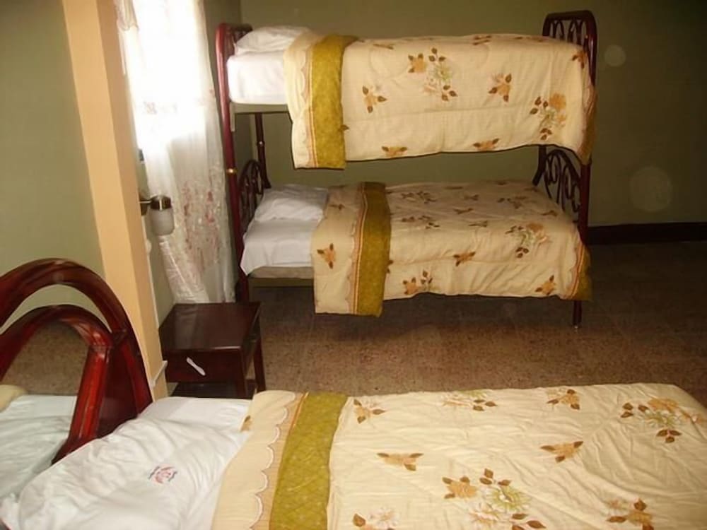 Hotel Eloy Alfaro - Hostel