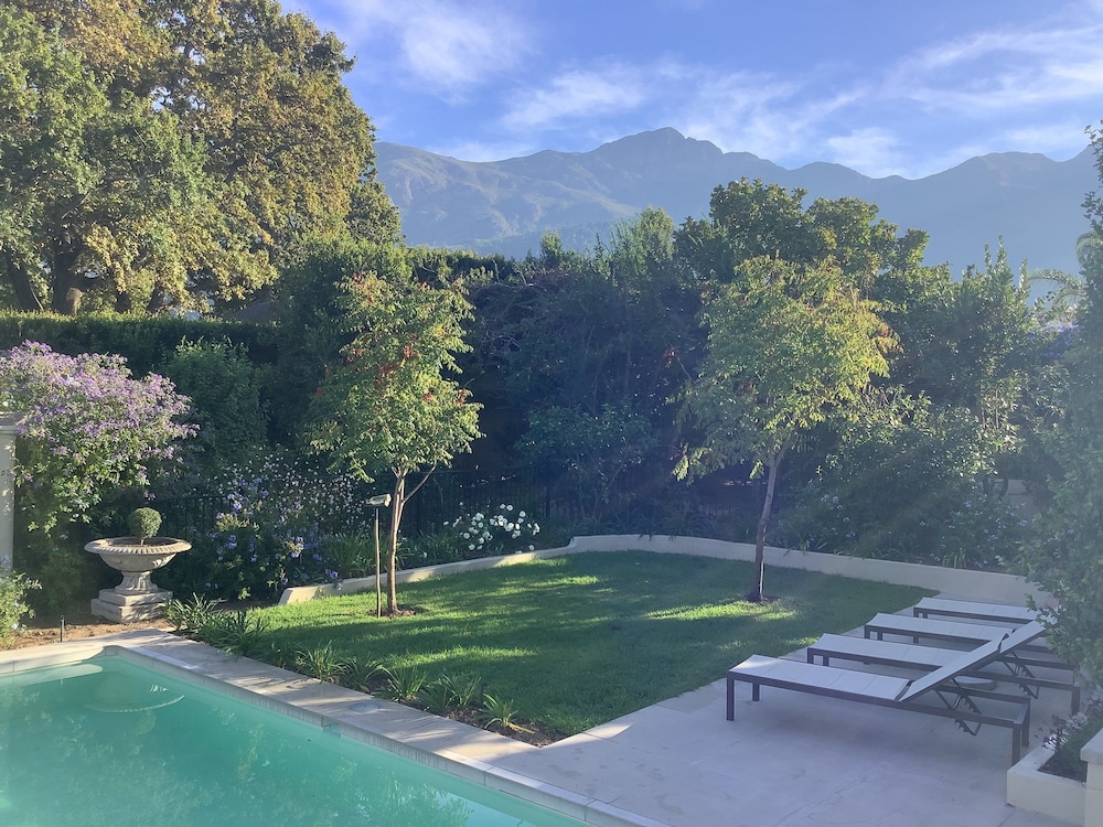 La Paradise Franschhoek view 2