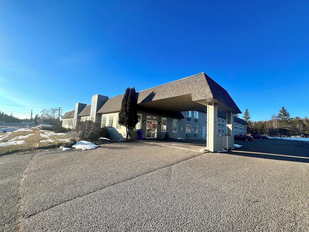Cedarville Hotel