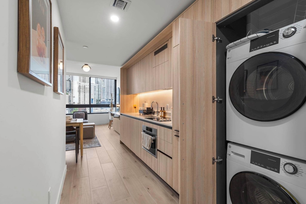 Luxury City Views in Downtown Miami
