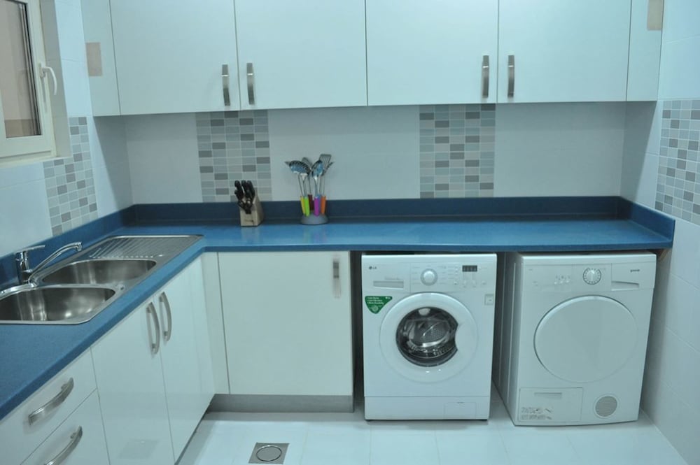 Golden Treasure Tower Family Apartment
