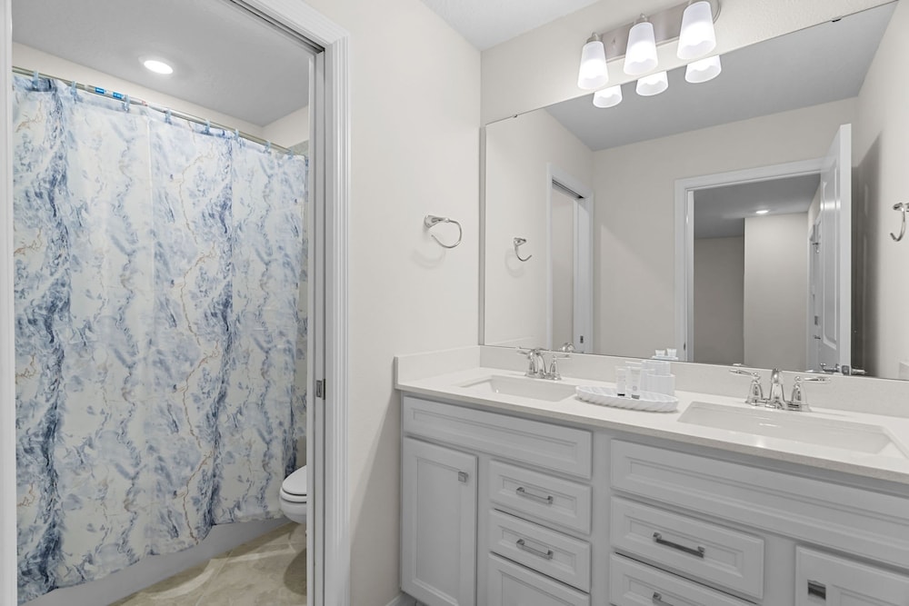 Cozy 5BR Home With Pool Fun Themed Rooms