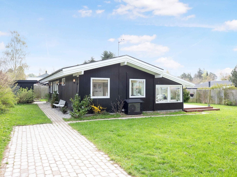 5 Star Holiday Home in Hornbaek