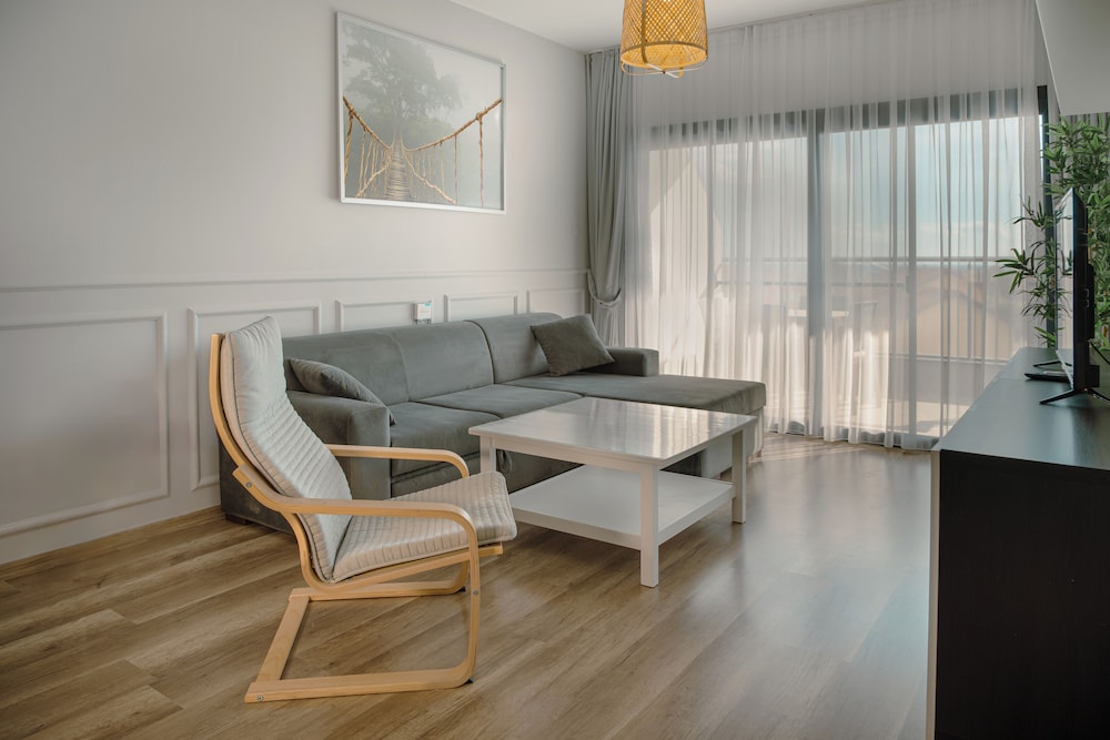 Caesar Blue Seaside Luxury Apartments