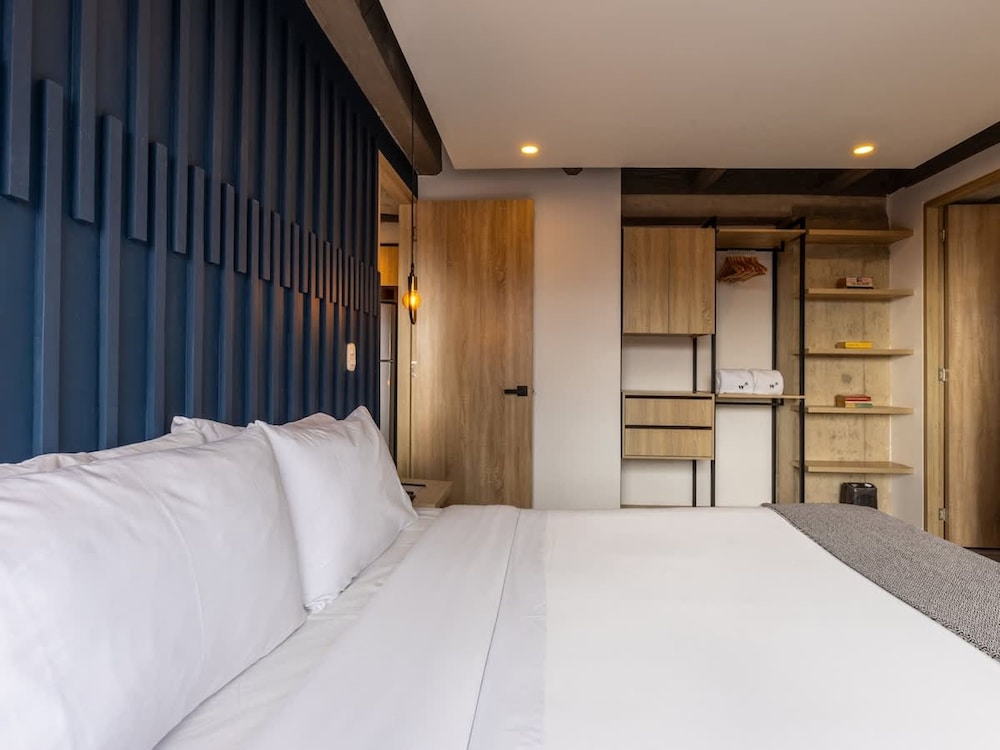 Brilliant 1 BR in Chapinero