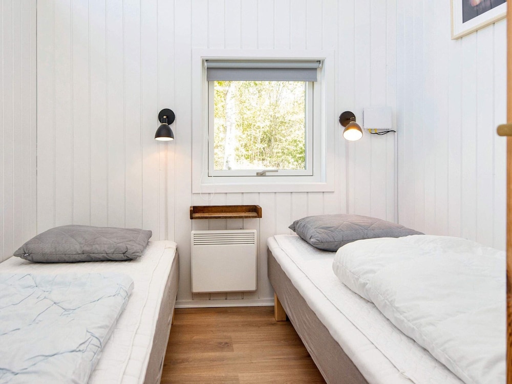 6 Person Holiday Home in Ebeltoft view 4