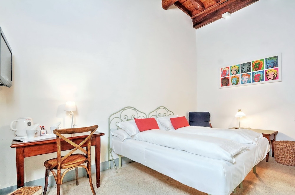 PALAZZO OLIVIA - RESIDENZA LEUTARI