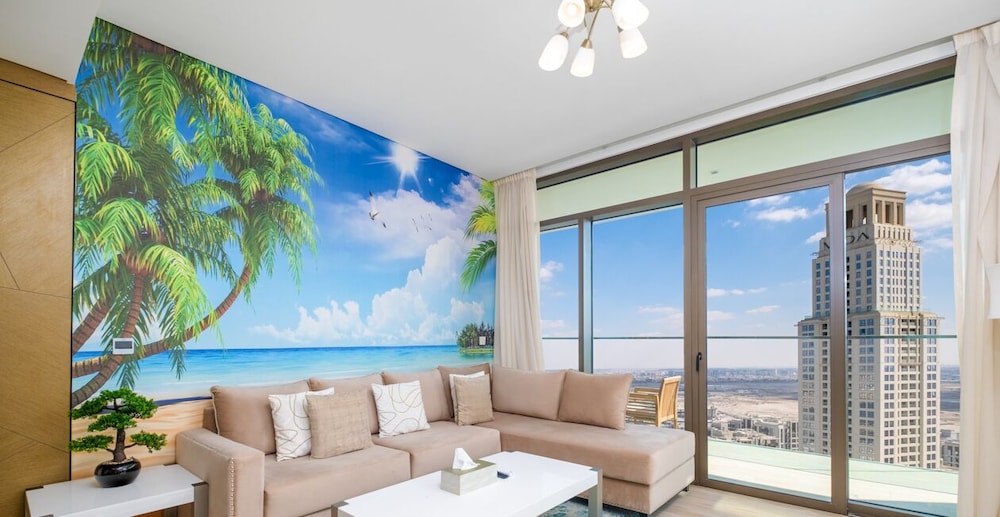 LUX The Creek Palace Residence Suite