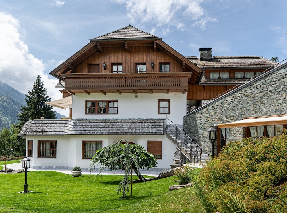Bad Kleinkirchheim Lush and Spacious Villa With Indoor Pool and Wellness