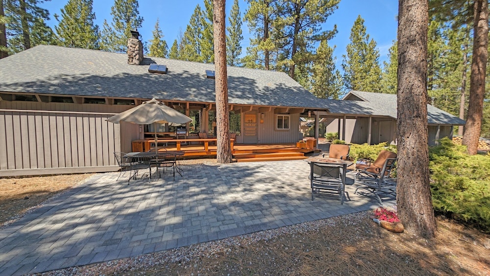 Pine Cone 3 6 Bedroom Home