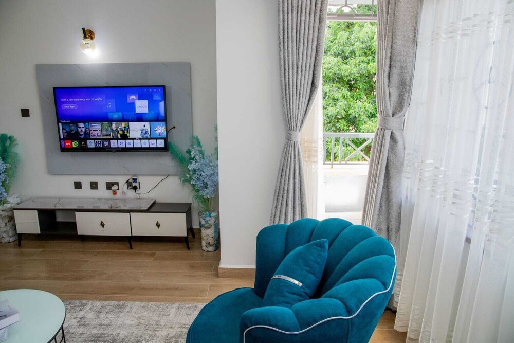 AZANIAHOMES