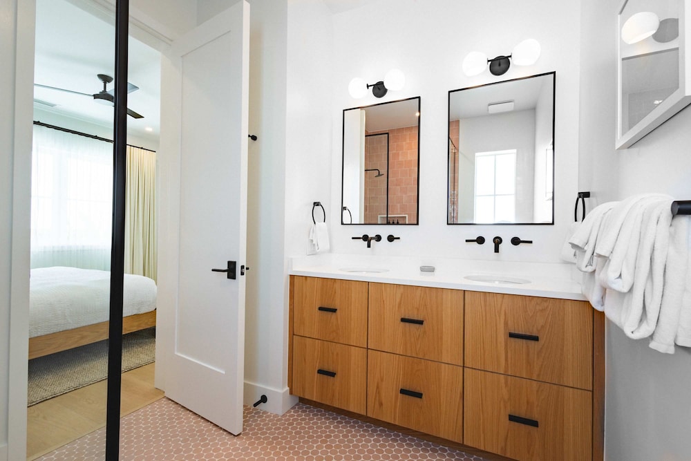 The Fairhaven House at Solaire Lunara Bay