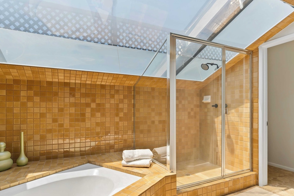 Oceanfront Home Walk to Balboa Pier + Scenic Views Balboa Peninsula Point by Avantstay