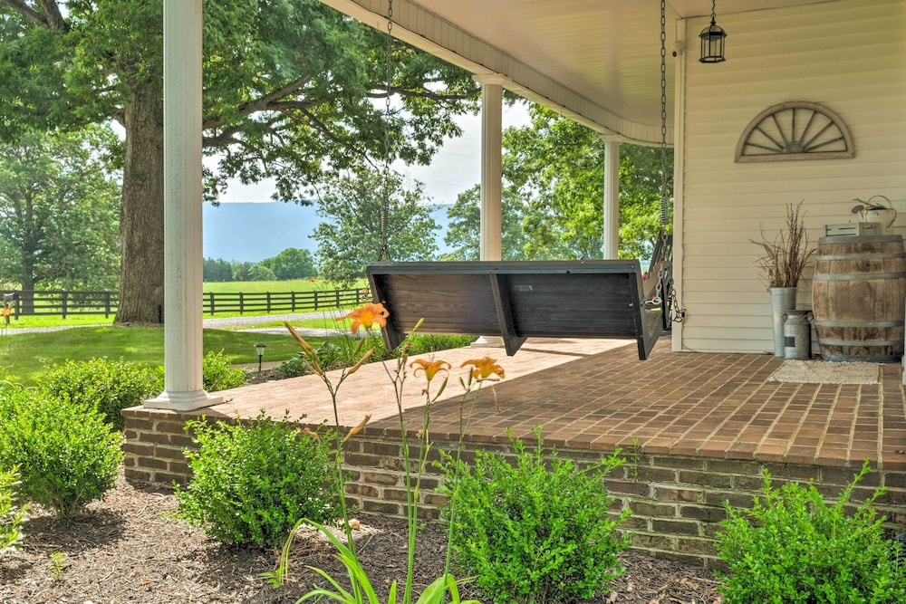 Lush, Modern Farmhouse w/ Mtn Views & Sunroom view 5