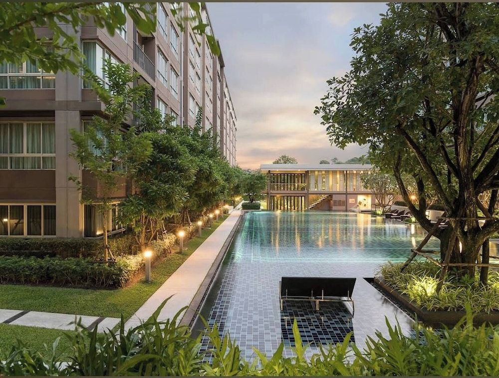 Valley Mountain View&city Proximity Golden Eight Apartment
