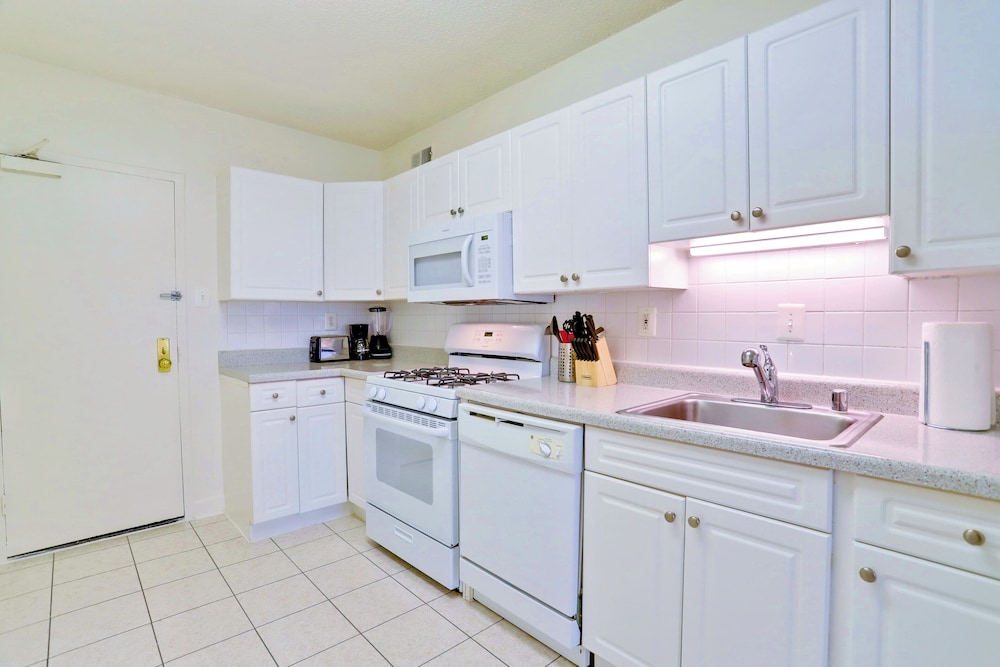 Prime Crystal City Apartments