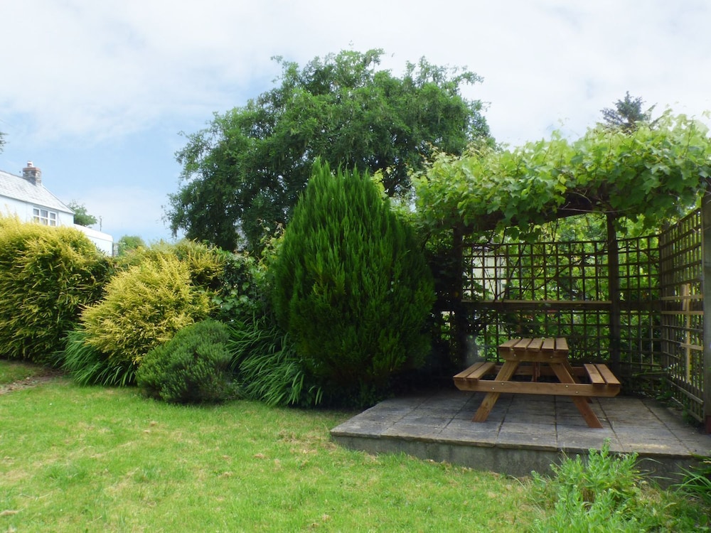 Spring Garden Cottage