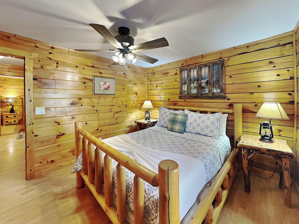 Zen Bear's Den by Jackson Mountain Rentals