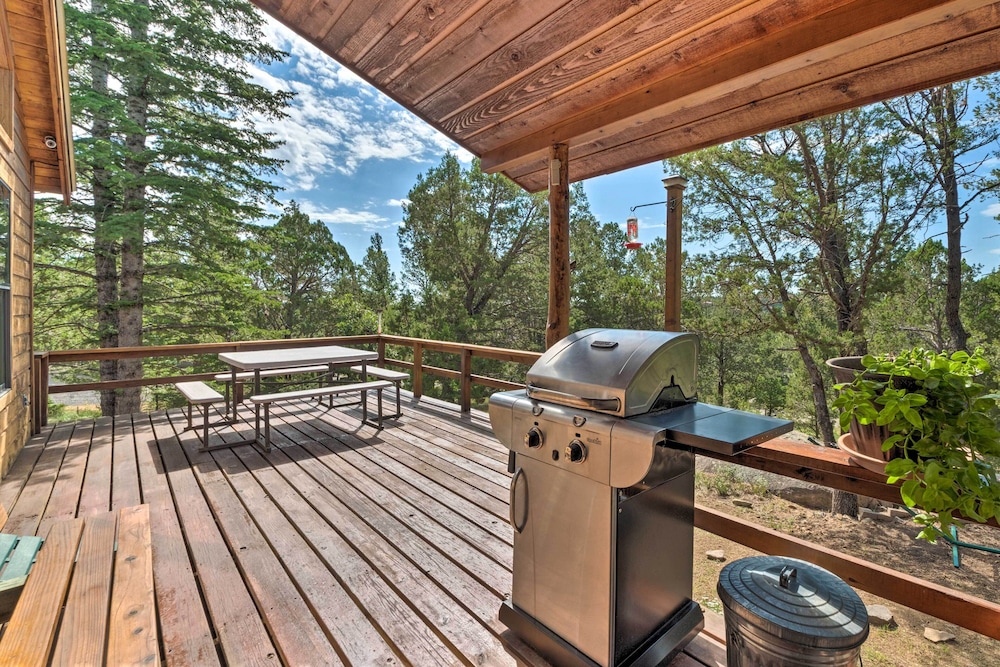 Alto Home w/ Deck & Views ~ 15 Mi to Ski Apache! view 2
