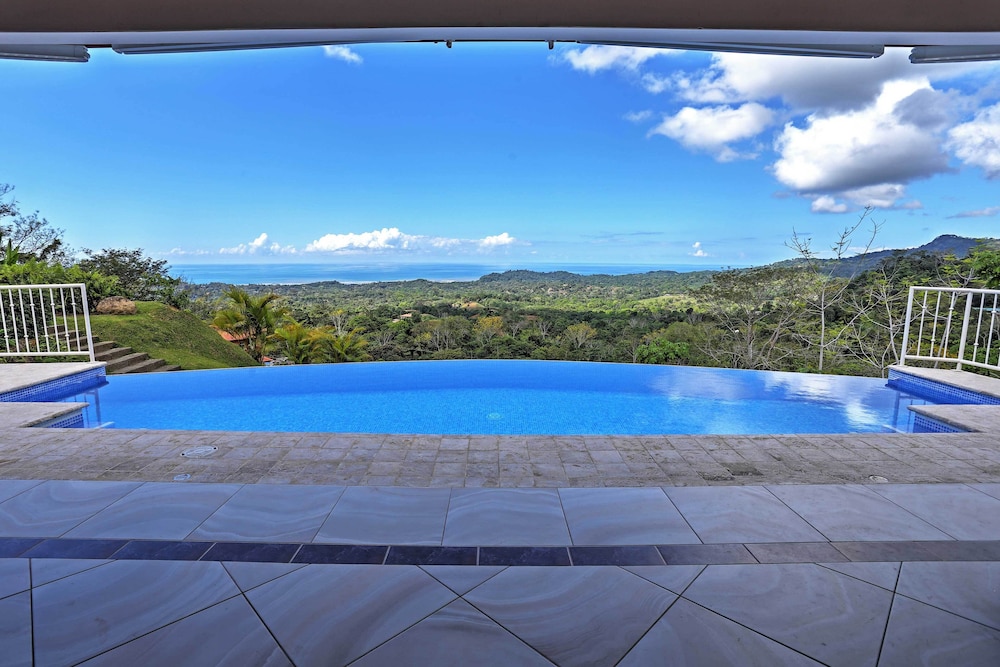 Stunning Casa de la Roca House w/ Infinity Pool!