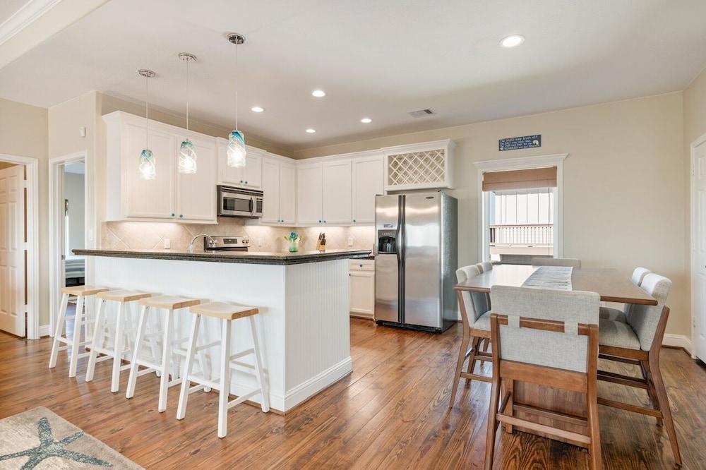 Gulf Winds 3 Bedroom Home