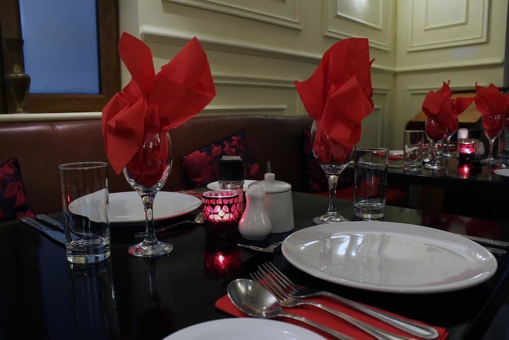 Ennis Vacations - Ashford Court Boutique Hotel - Property Image 9