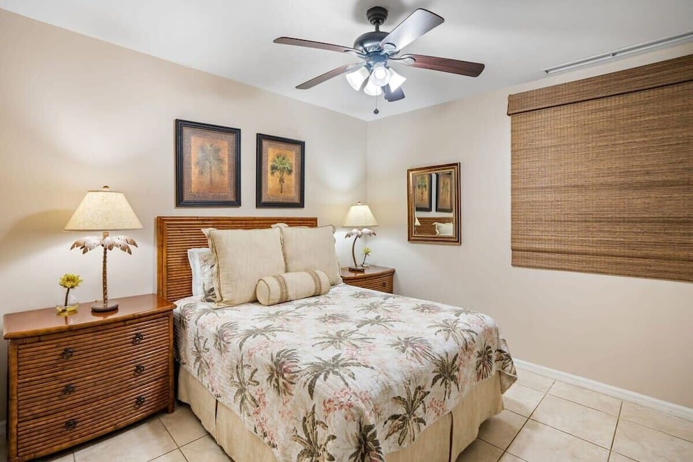 Ground-floor unit in front of lazy river pool at Pacifico in Coco
