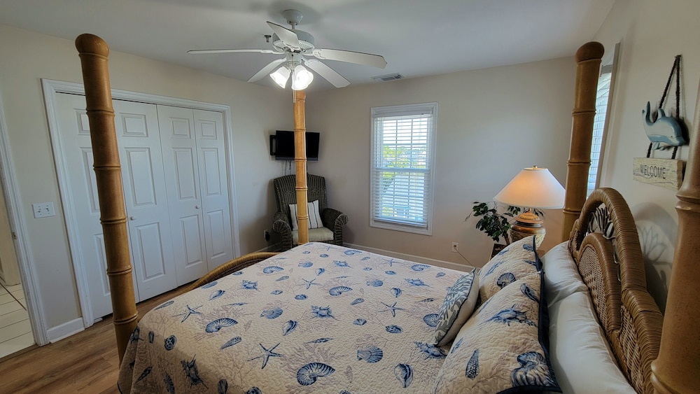 Pelican Point by Tybee Vacation Rentals