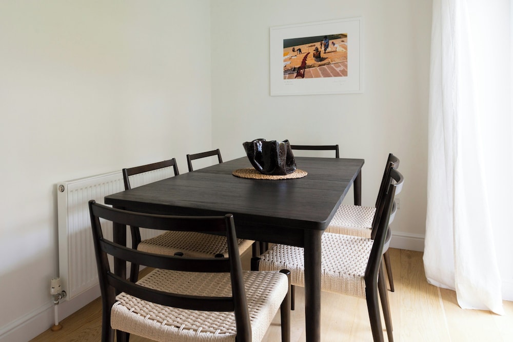Edge Street IV by Onefinestay