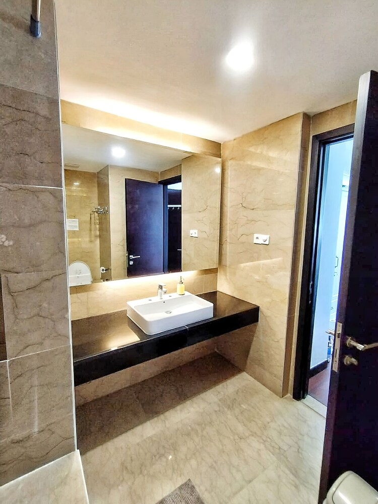 Springhill Royale Suites Sky Pool