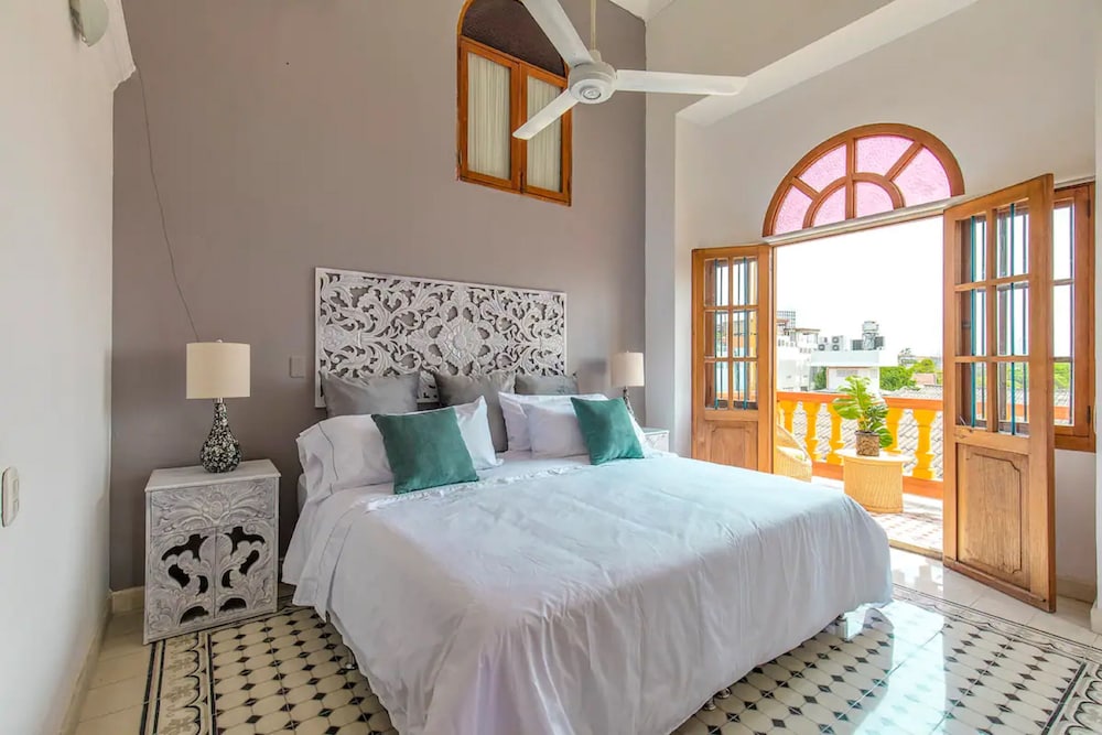 2CM-B1 APARTAMENTO EN GETSEMANI CON BALC