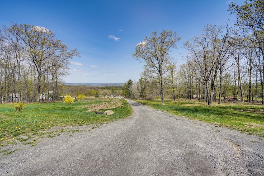 Mtn Views & Private Yard: Retreat in Cornwallville