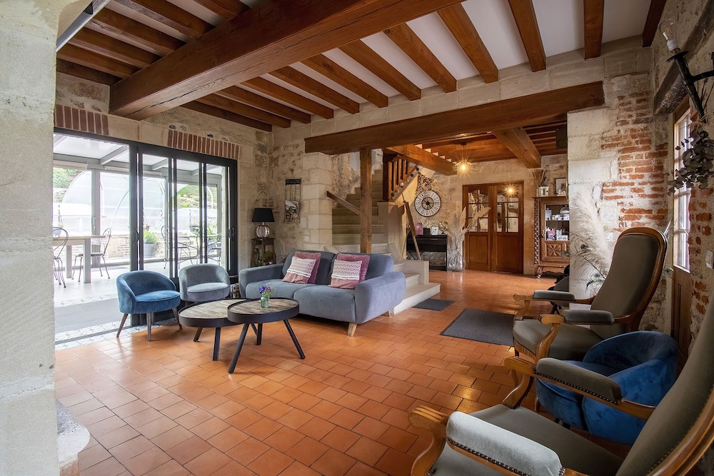 Le Prieure des Fontaines view 5