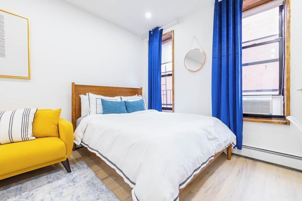 1597 New York Apt