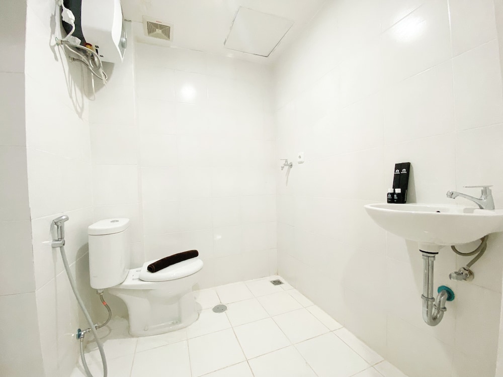 Well Furnished And Cozy Studio Paltrow City Apartment